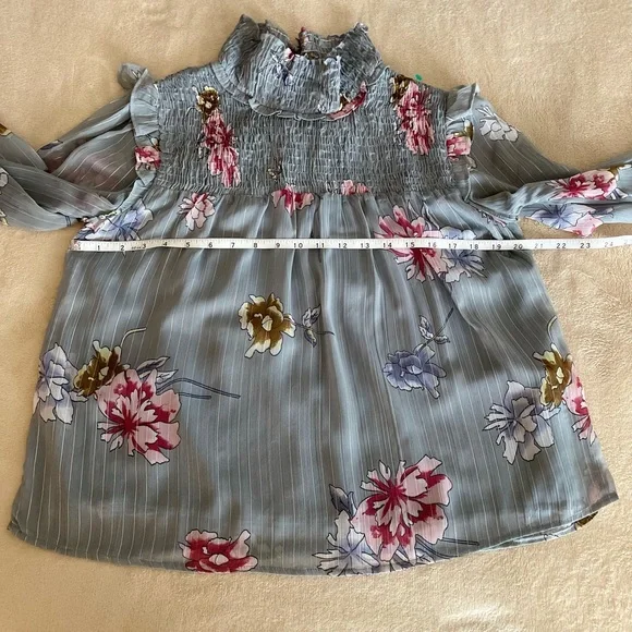 Walter Baker Floral Lightweight Blouse - Size S - Picture 10 of 14